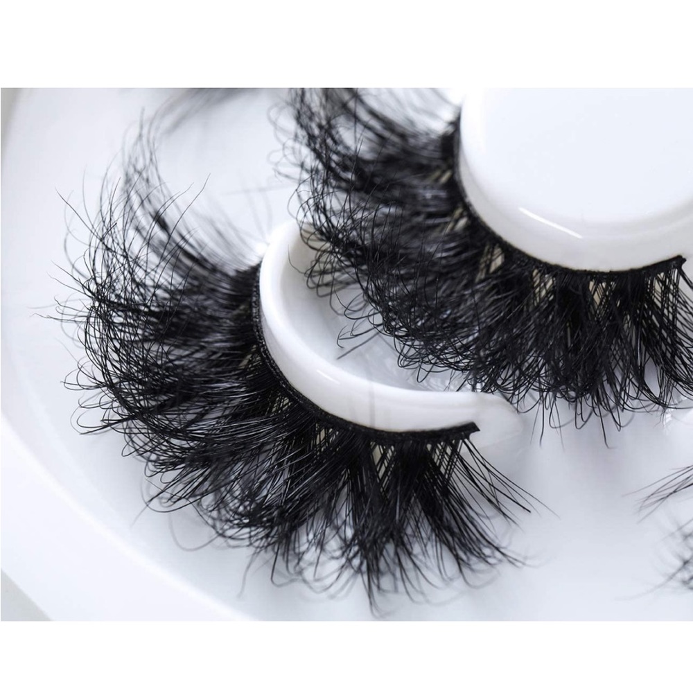 Mink Lashes - Picture 3 of 5